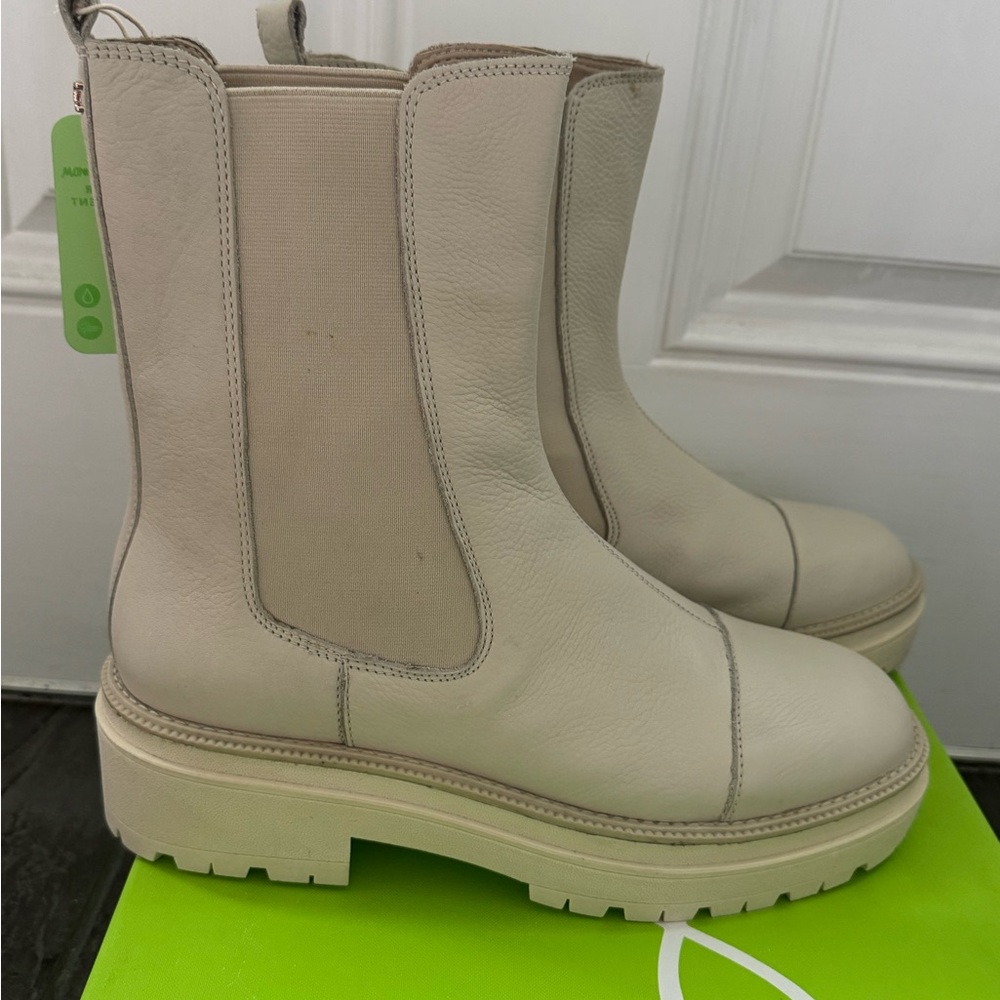 Sam Edelman Wellington Lug Sole Chelsea Boots Size 10‎ Ivory Leather shoes New